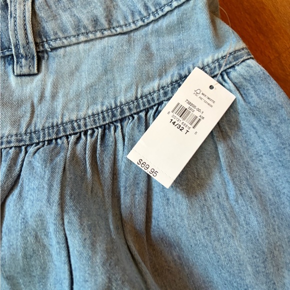 GAP Light Blue A-Line Denim Skirt - Picture 2 of 5